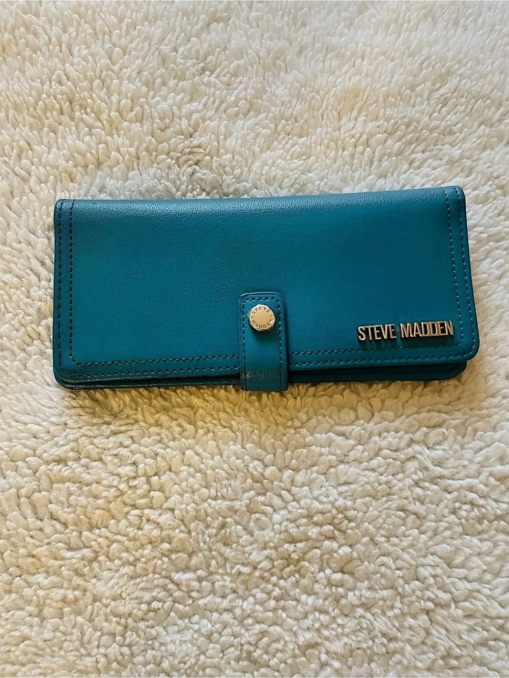 Steve Madden Wallet in Blue Like New